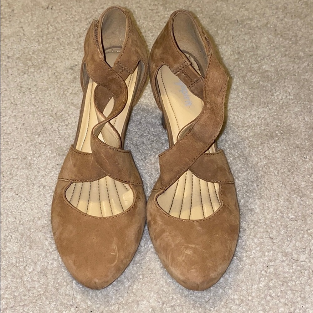 Comfortable heels - Picture 2 of 3